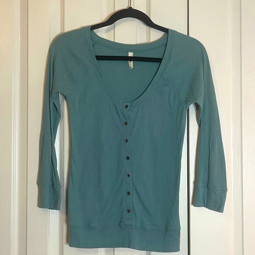 Fitted Long-Sleeve Rib-Knit Teal Henley